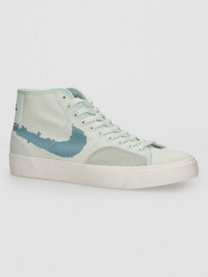 SB Blazer Court Mid Premium Skate Shoes