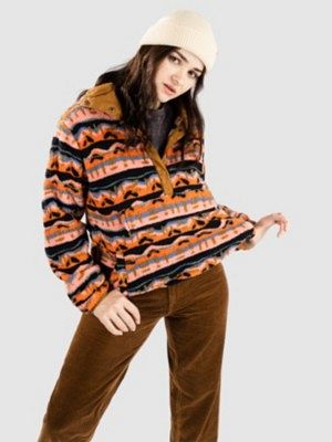 Switchback Pullover